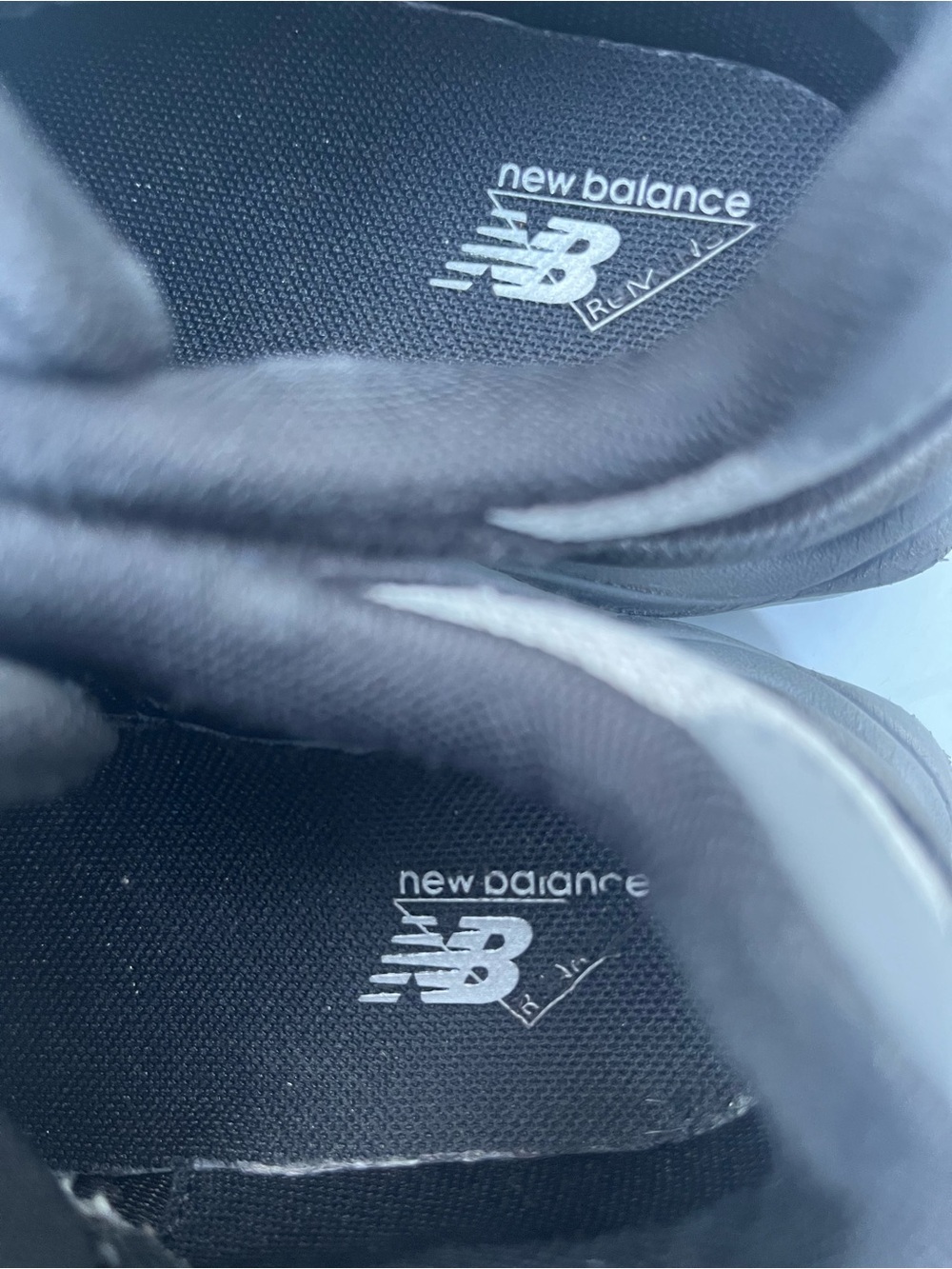 New Balance bungee Kids Black and Gray Sneakers with Red Accents - Picture 9 of 12